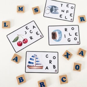 Jogo: Adivinha e Escreve (Coleção Aquarela)
