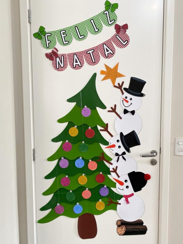 Painel Natalino – Árvore e Bonecos de Neve